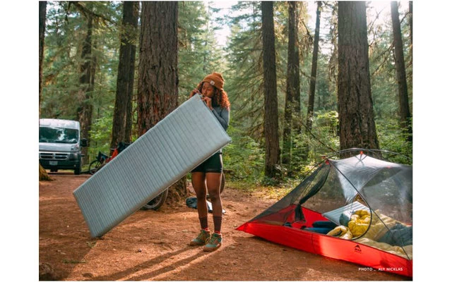 Therm-a-Rest NeoAir Topo Print Isomatte Regular 183 X 51 Cm – Bild 6